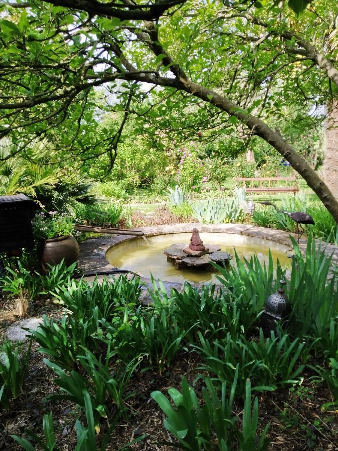 Roz-Landrieux Maison En Pierre Dans Son Nid De Verdure מראה חיצוני תמונה